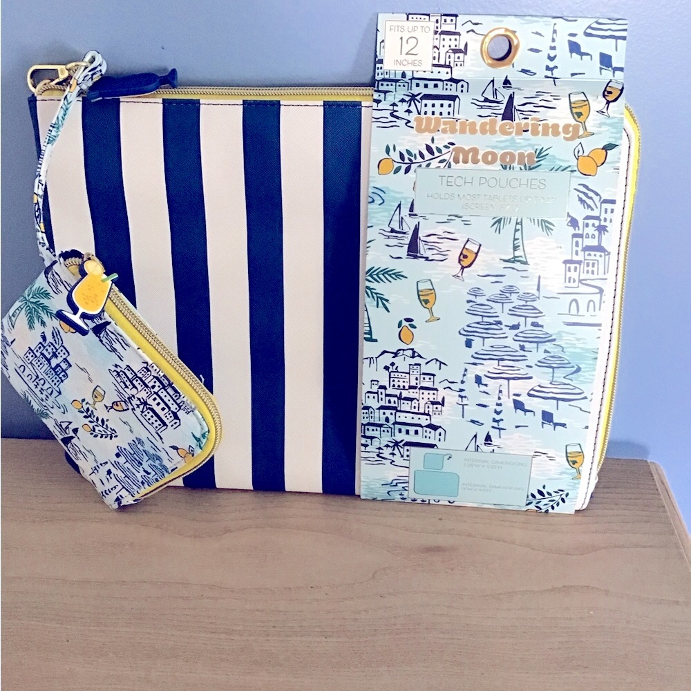 NWT Blue and White Striped Tablet Case very nice with Summer Cocktail Print